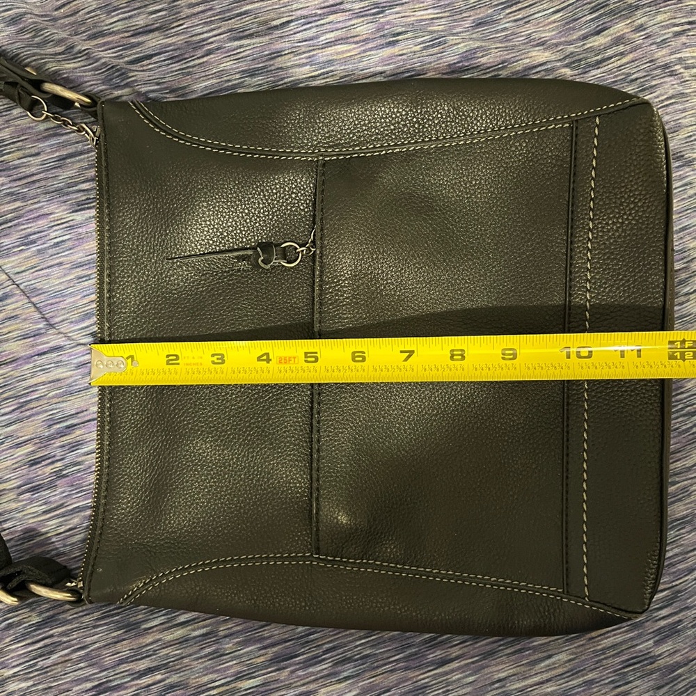 The Sak Sleek Black Leather Crossbody Bag - Picture 6 of 11